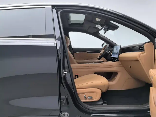 Dongfeng Aeolus L8 — Фото автомобиля 23