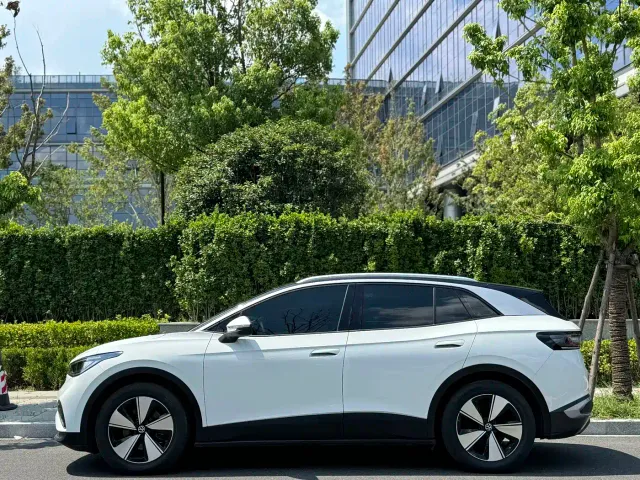 Volkswagen ID.4 X — Фото автомобиля 4