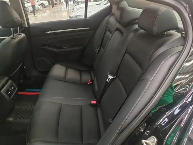 Nissan Teana — Фото автомобиля 16
