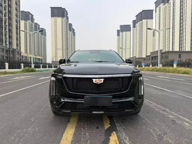 Cadillac Cadillac XT5 2025 2.0T Premium Model — Фото автомобиля 2