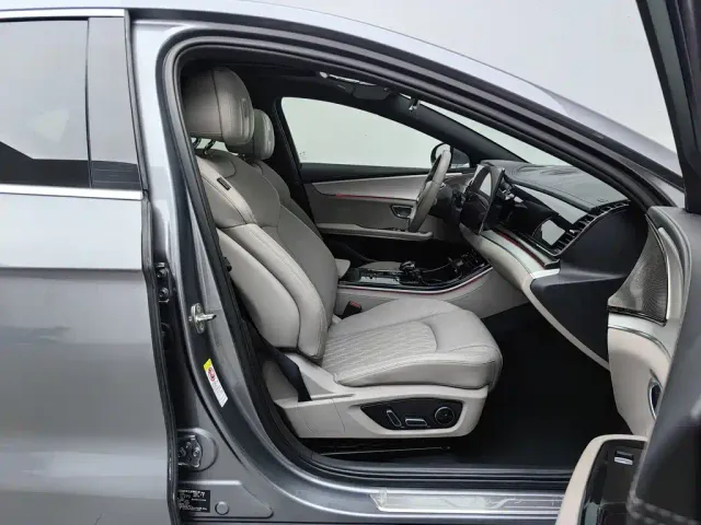 BYD Han — Фото автомобиля 23