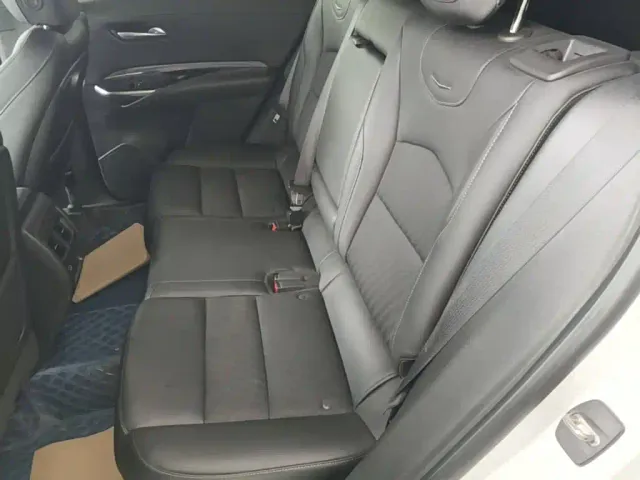 Cadillac XT4 — Фото автомобиля 16