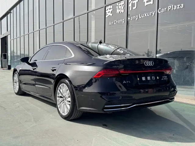 Audi A7L — Фото автомобиля 5