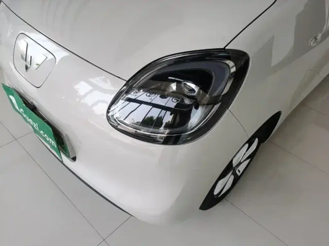 Wuling Hongguang Mini EV — Фото автомобиля 17