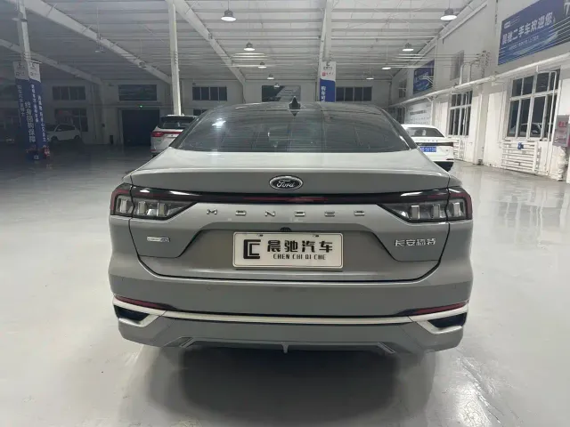 Ford Mondeo — Фото автомобиля 5