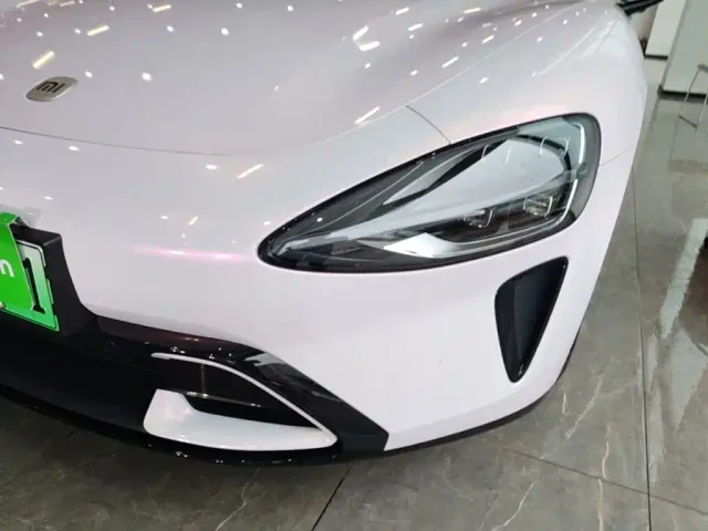 Xiaomi SU7 — Фото автомобиля 23