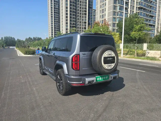 BYD FangChengBao Leopard 5 — Фото автомобиля 7