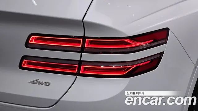 Genesis GV80 — Фото автомобиля 8