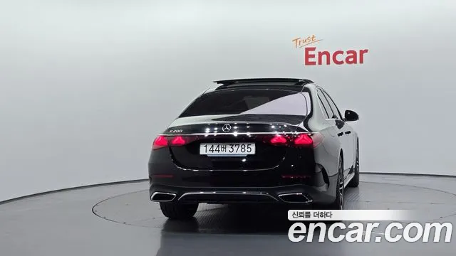 Mercedes-Benz E-Class W214 — Фото автомобиля 4