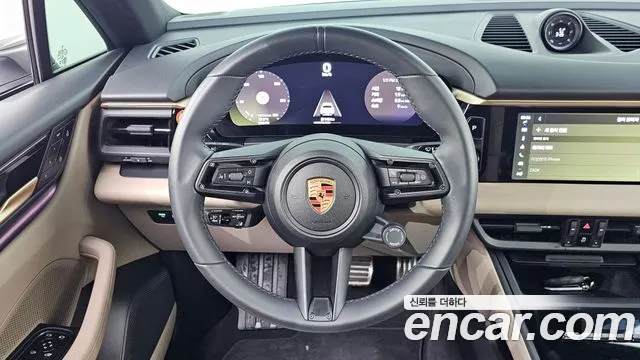 Porsche Macan — Фото автомобиля 21