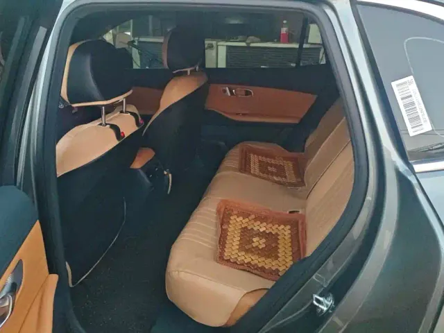 Geely Galaxy Starship 7 EM-i — Фото автомобиля 11