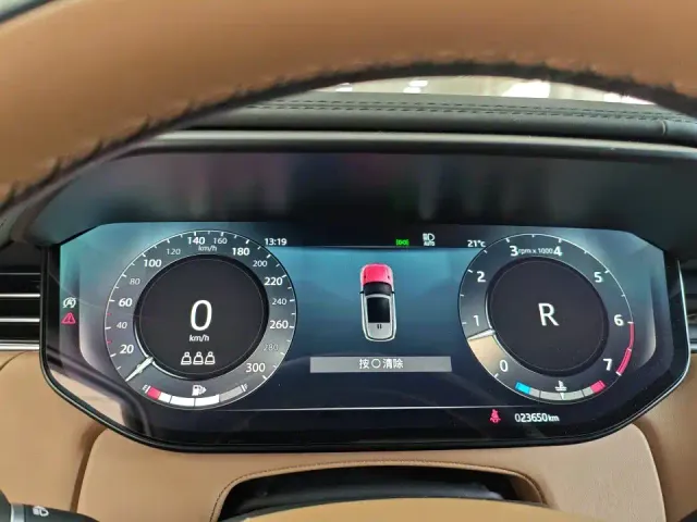 Land Rover Range Rover Sport — Фото автомобиля 8