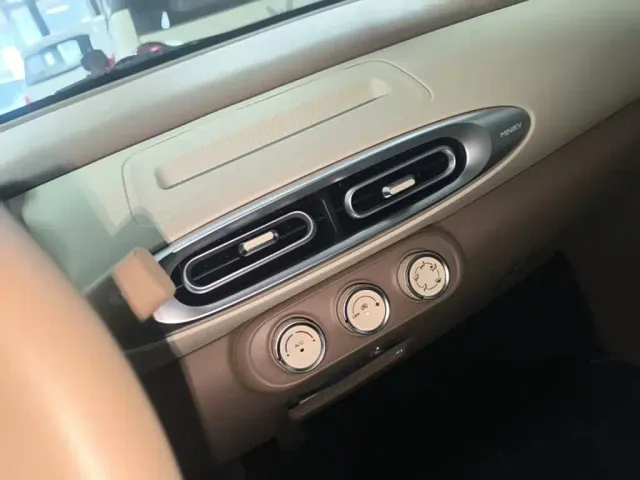 Wuling Hongguang Mini EV — Фото автомобиля 12