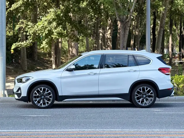 BMW X1 — Фото автомобиля 3