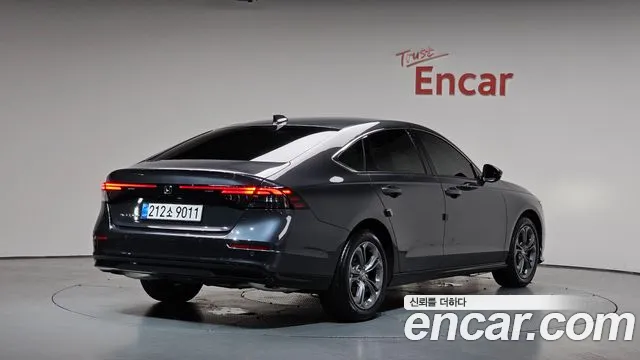 Honda Accord 1.5 Turbo — Фото автомобиля 2