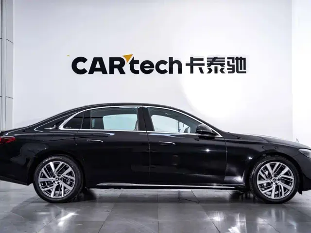 Mercedes-Benz E-Class — Фото автомобиля 5