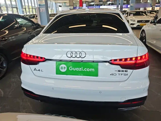 Audi A4L — Фото автомобиля 5