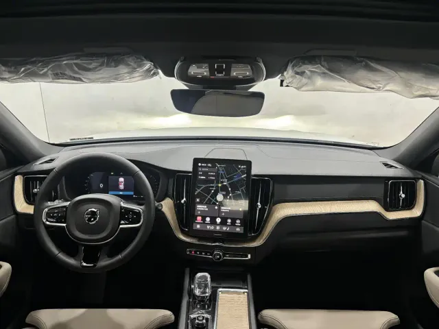 Volvo XC60 — Фото автомобиля 13