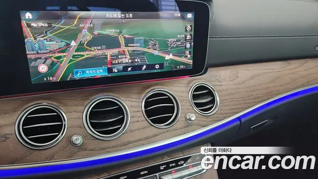 Mercedes-Benz E-Class W213 — Фото автомобиля 14