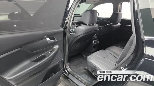 Hyundai Santafe Новый Santa Fe Бензин 2.5T 2WD — Фото автомобиля 11