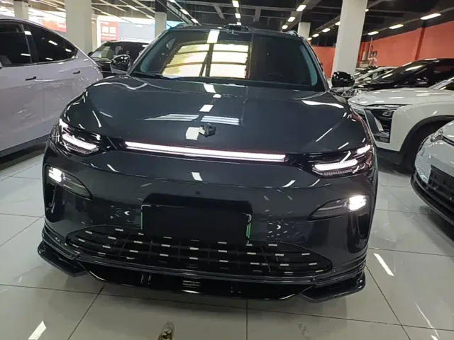 Leapmotor C11 — Фото автомобиля 2