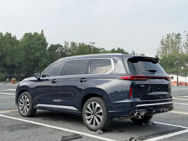 Exeed VX — Фото автомобиля 5