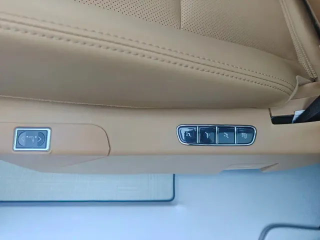 GAC Trumpchi E8 — Фото автомобиля 14