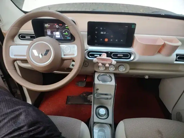 Wuling Hongguang Mini EV — Фото автомобиля 9