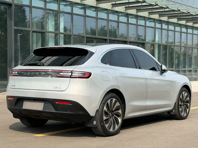 Aito M5 — Фото автомобиля 4