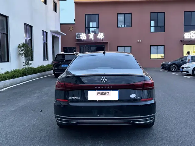 Volkswagen Passat — Фото автомобиля 8
