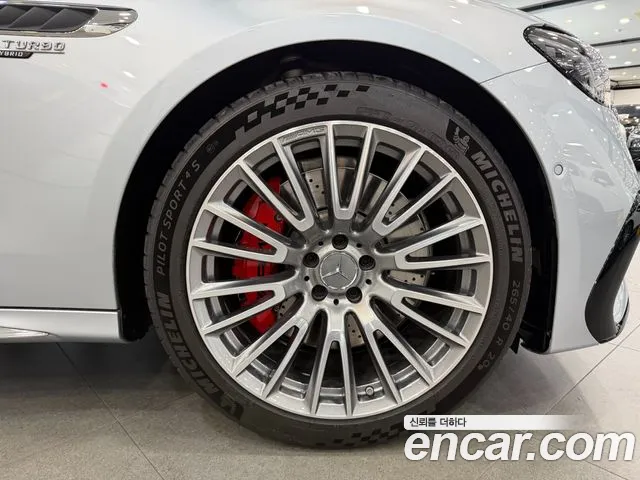 Mercedes-Benz E-Class — Фото автомобиля 5