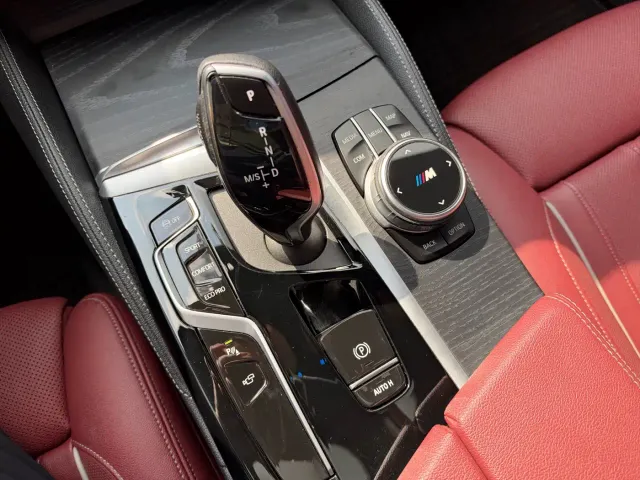 BMW 5 Series — Фото автомобиля 16