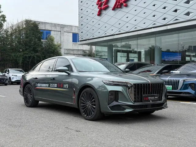 Hongqi H9 — Фото автомобиля 3