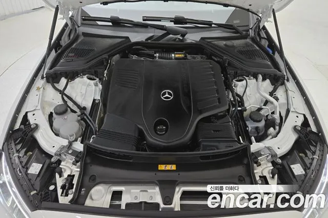Mercedes-Benz E-Class — Фото автомобиля 6