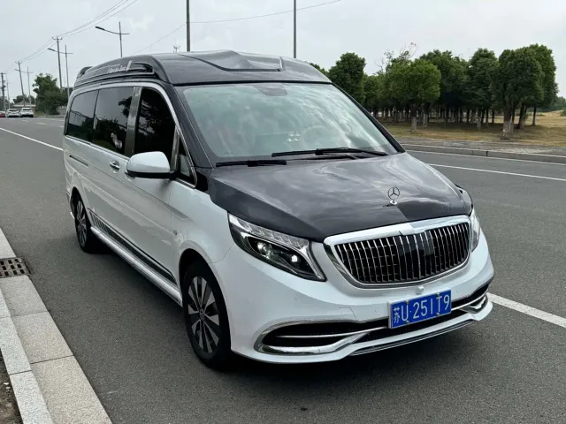 Mercedes-Benz Vito 2021 2.0T Business Edition 7-seater — Фото автомобиля 3