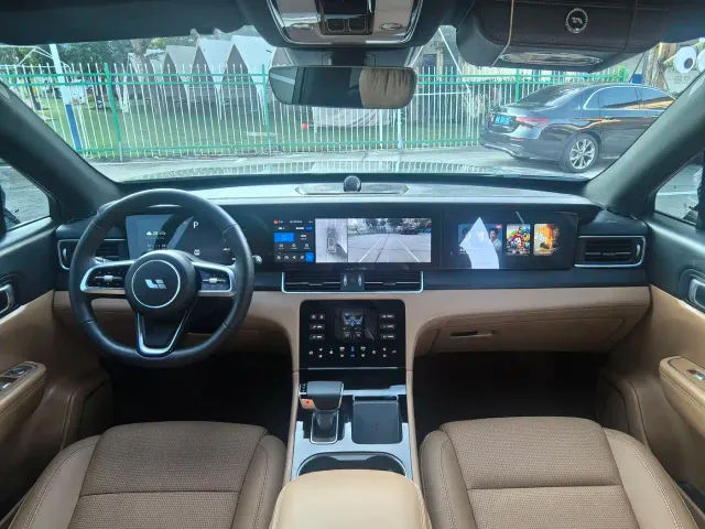 Li Auto ONE — Фото автомобиля 10