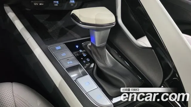 Hyundai AVANTE Inspiration — Фото автомобиля 9