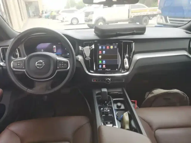Volvo S60 — Фото автомобиля 9