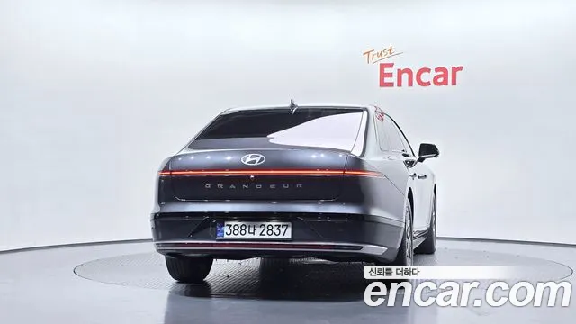 Hyundai Grandeur — Фото автомобиля 4