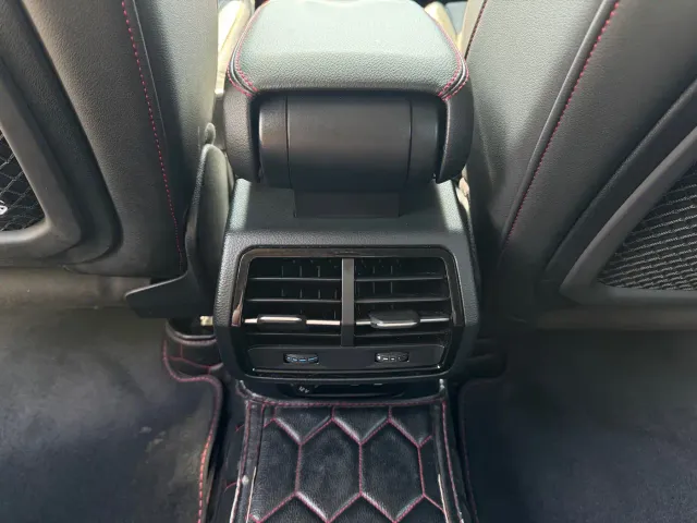 Audi Q3 — Фото автомобиля 13