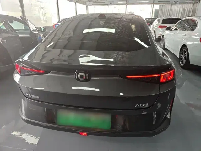 Changan Qiyuan A05 — Фото автомобиля 5