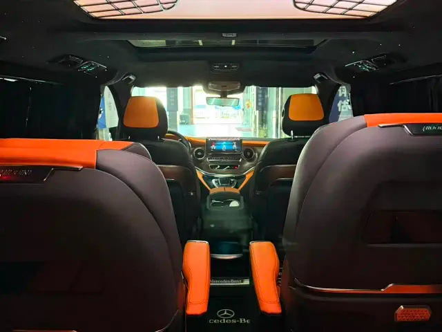 Mercedes-Benz V-Class — Фото автомобиля 11