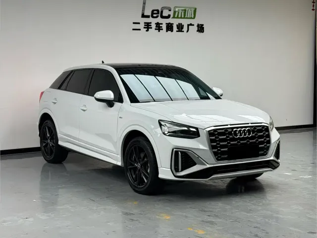 Audi Q2L — Фото автомобиля 3
