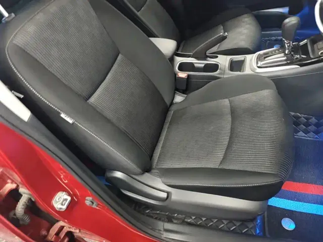 Nissan Tiida — Фото автомобиля 24