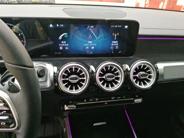 Mercedes-Benz GLB-Class — Фото автомобиля 11
