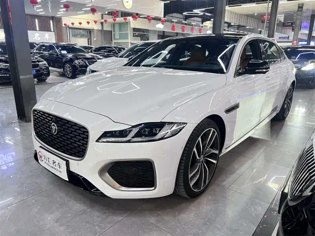Jaguar XFL — Фото автомобиля 2