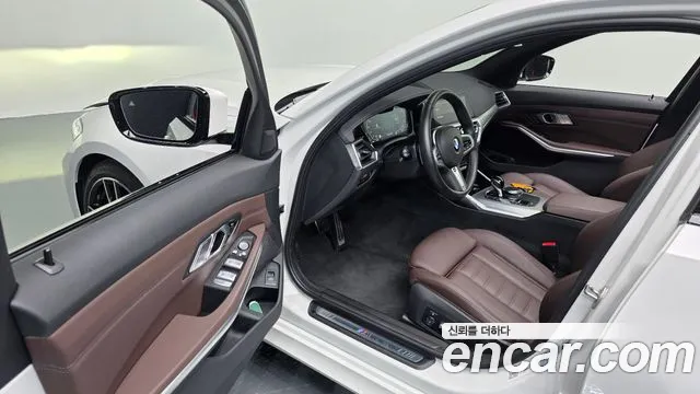 BMW 3-Series 3 серия (G20) 320i Touring M Sport — Фото автомобиля 9