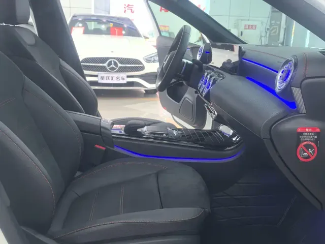 Mercedes-Benz A-Class — Фото автомобиля 12