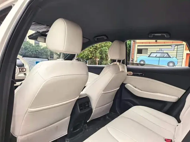 Baojun Yunhai — Фото автомобиля 8
