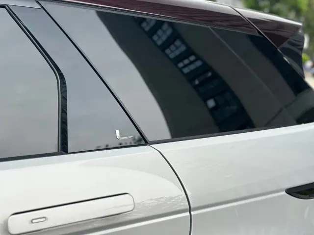 Land Rover Range Rover Evoque — Фото автомобиля 30